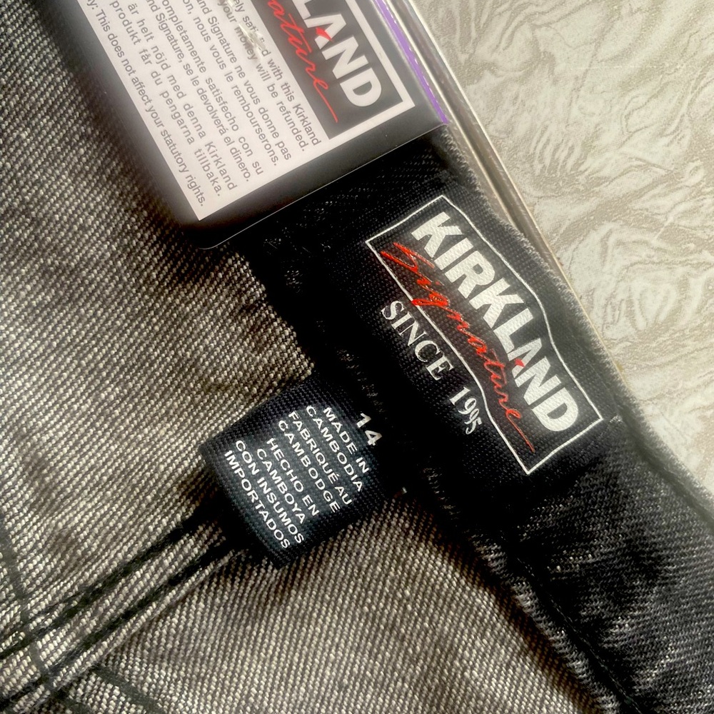 Kirkland Women’s Black Jeans NWT, Size 16